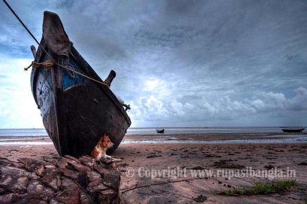 boat-on-bankiput-beach